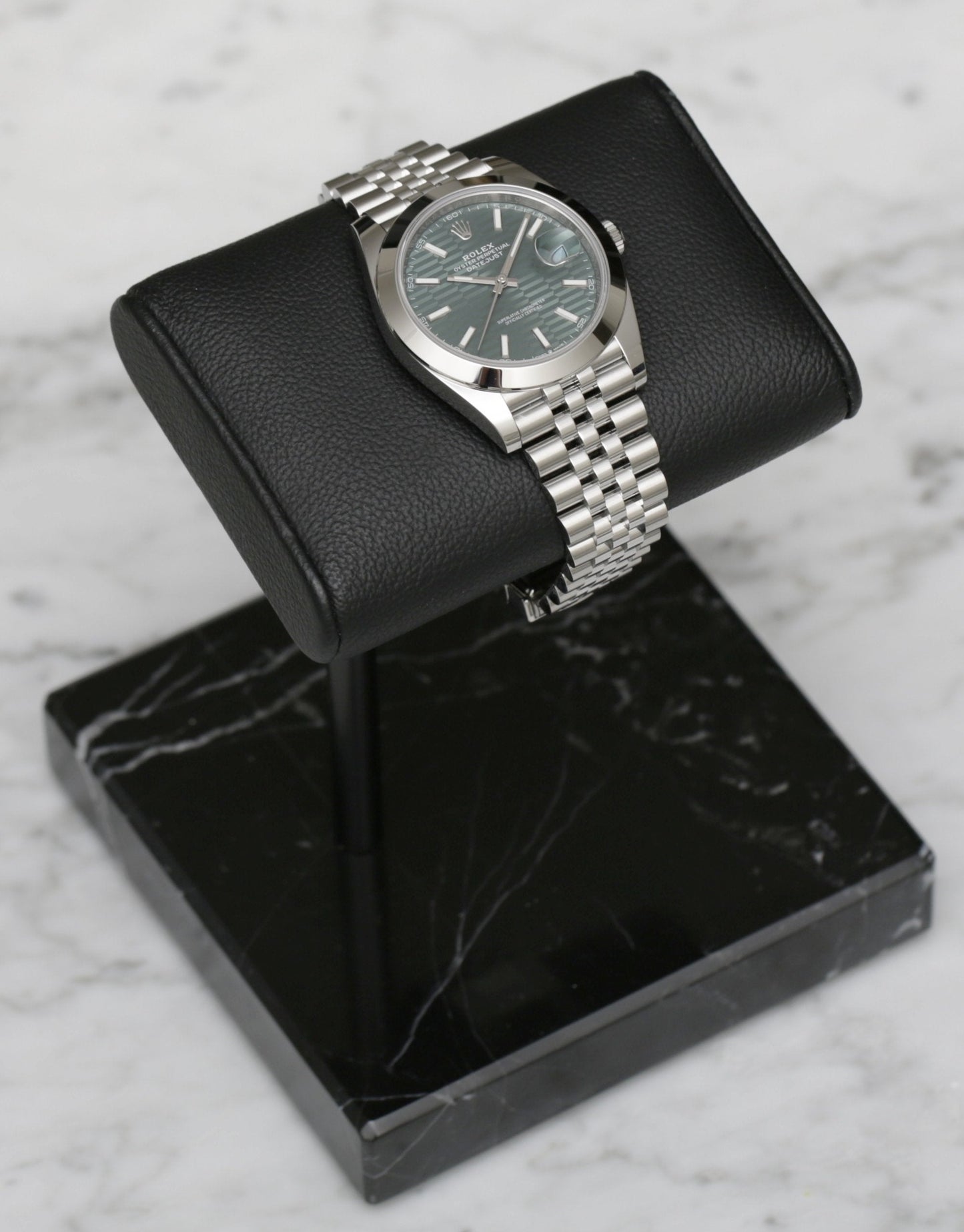 Rolex Datejust 41 - 126300 green motif dial