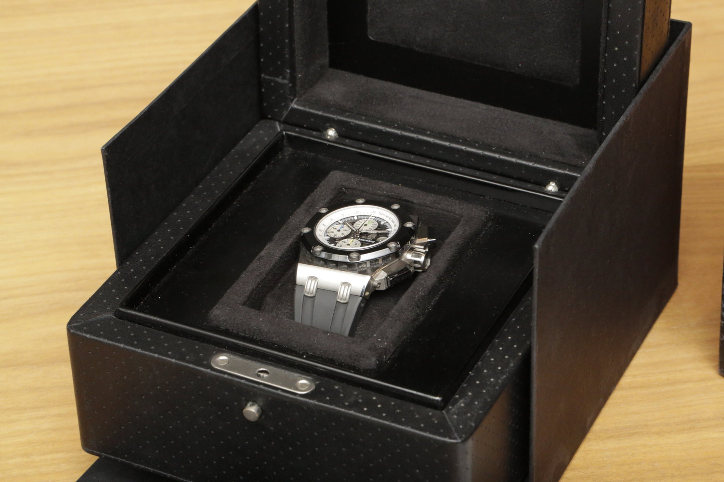 Royal Oak Offshore Rubens Barrichello II 26078IO