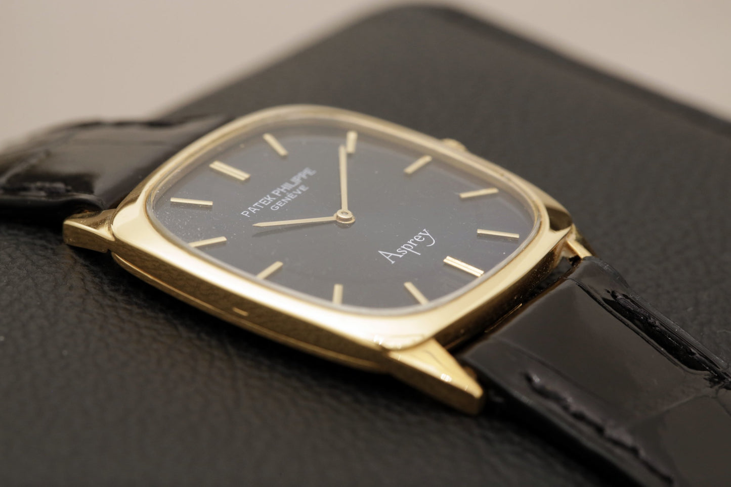 Patek Philippe Golden Ellipse 3566 'Asprey'