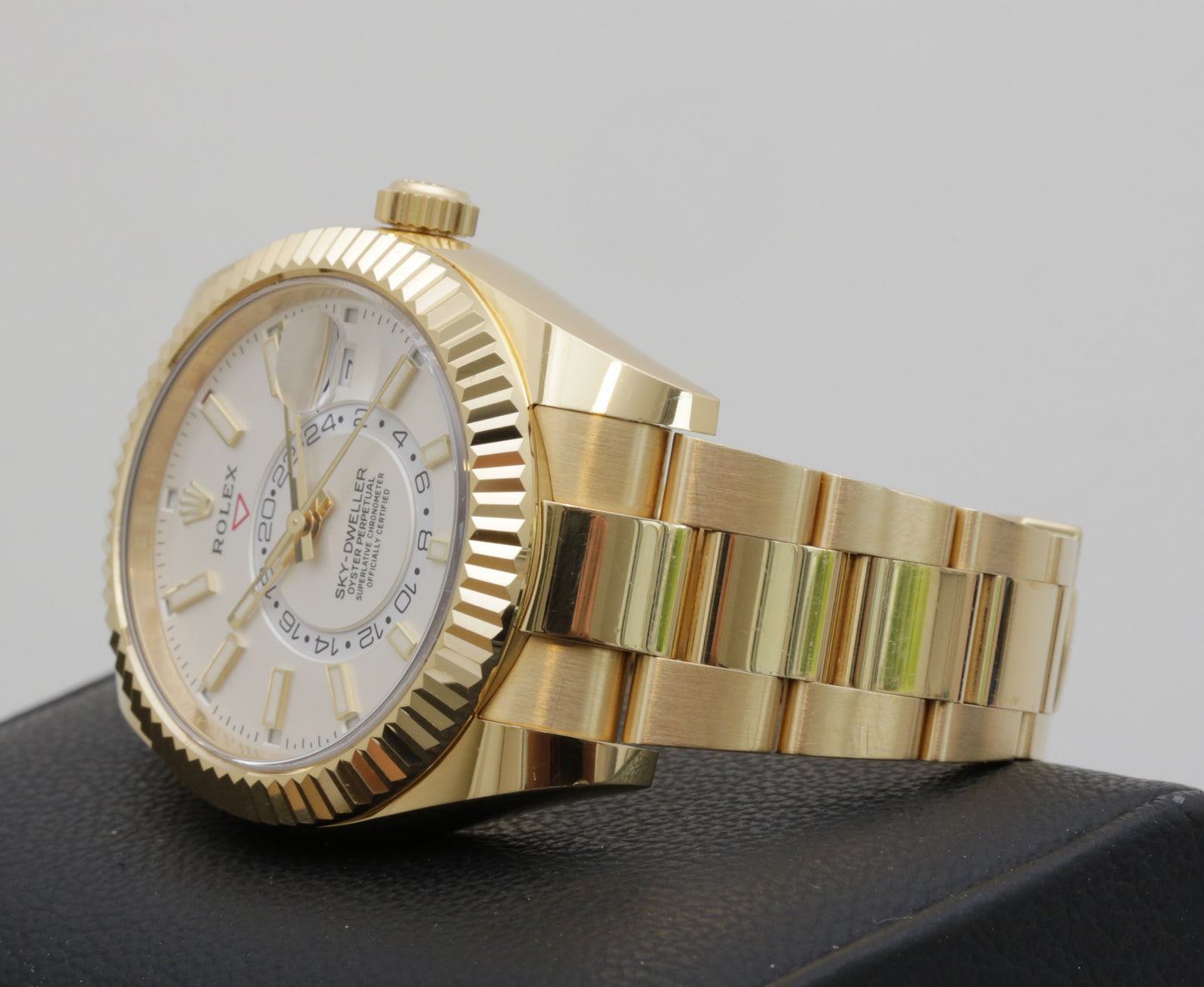 Rolex Sky-Dweller 326938