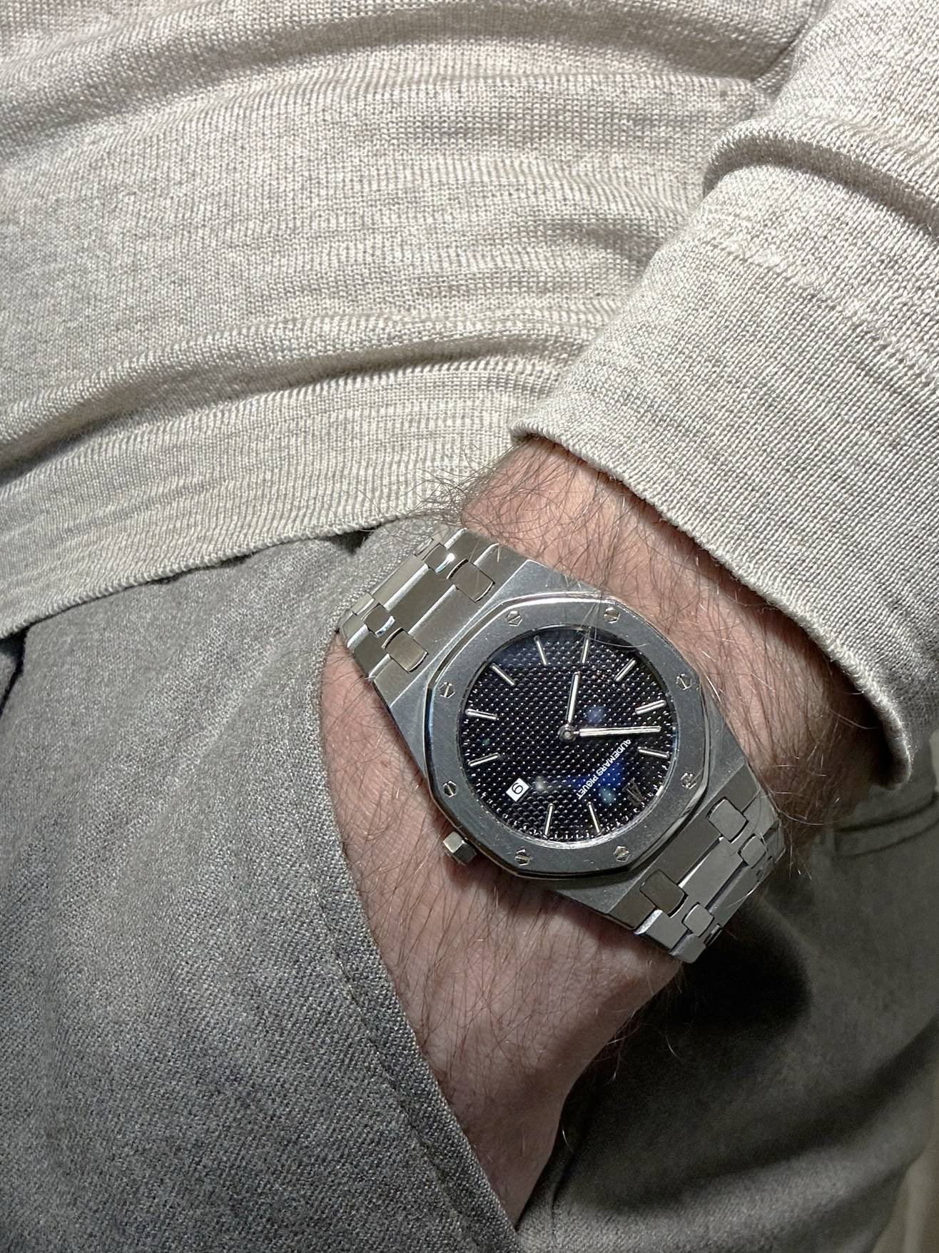 Audemars piguet royal sales oak wrist